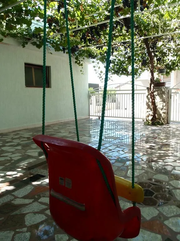Apartments Otok Trogir