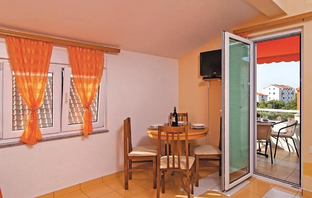 Apartments Otok Trogir