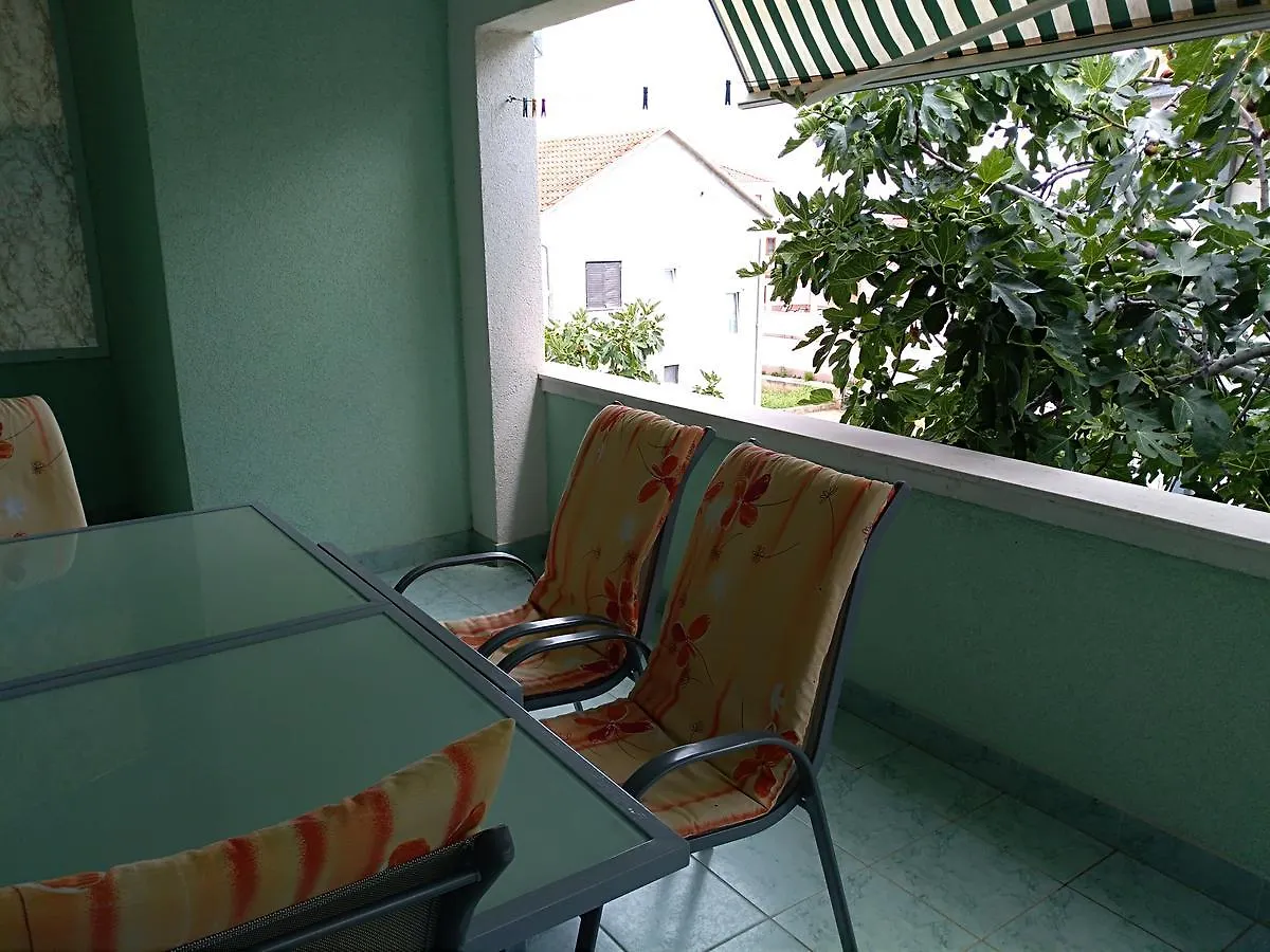 Apartments Otok Trogir