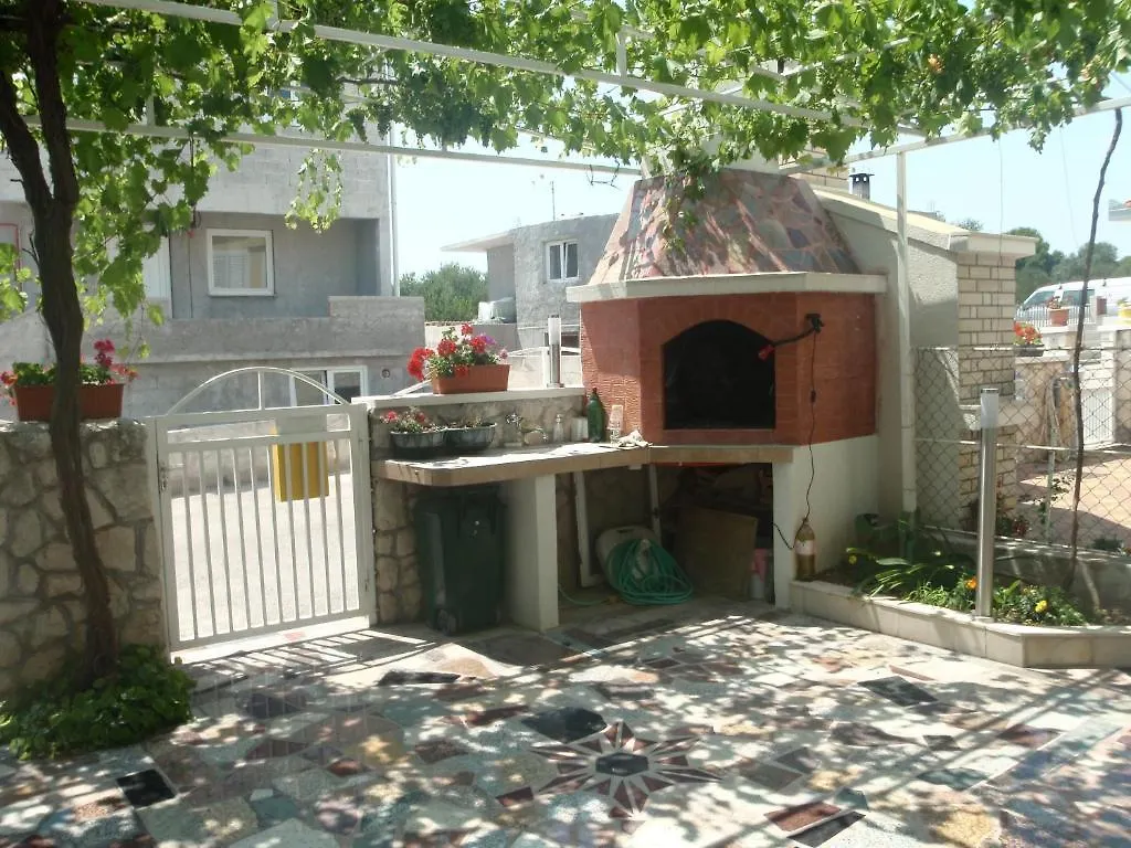 Apartments Otok Trogir