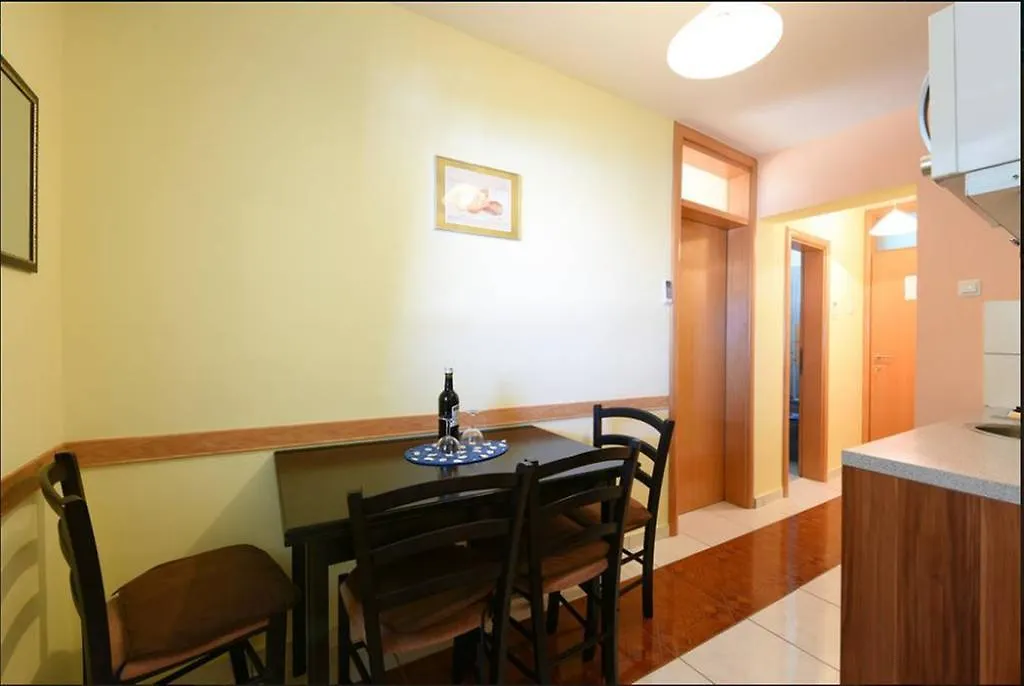 Apartments Otok Trogir