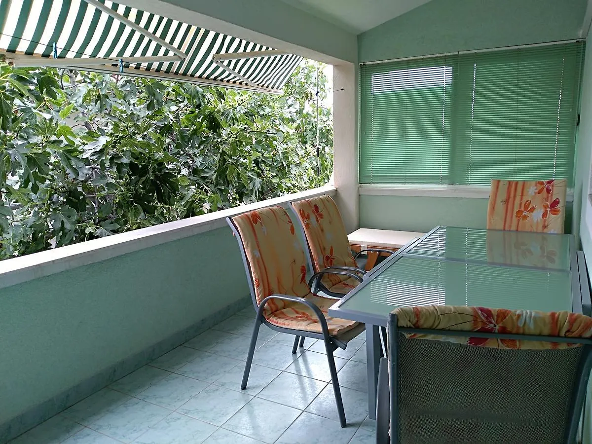 Apartments Otok Trogir